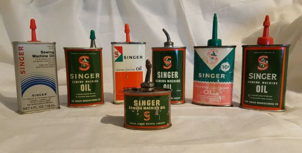 Different types of oil for the sewing machine